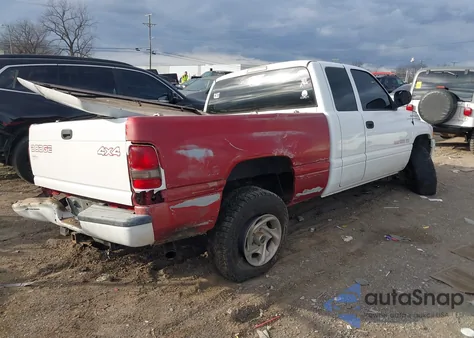 2000 Dodge Ram 1500 St z USA, uszkodzony, nr VIN 1B7HF13Z7YJ180746